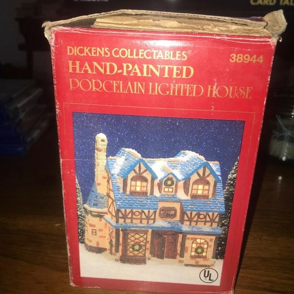 Dickens Collectables Antiques Store Hand Painted Porcelain Lighted House 38944 - Picture 2 of 6